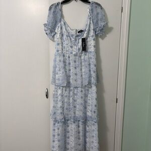 NWT Lulu’s Blue Floral Tiered Dress